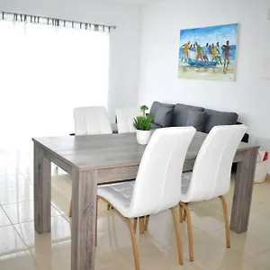  Appartement Lovely - Luxury 3 Bedrooms 500m From The Beach. Kaapverdische Eilanden